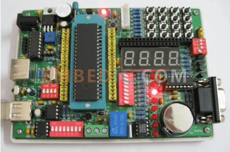 how to use microcontroller board